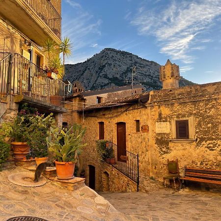 La Magara Bed & Breakfast Civita Exterior photo