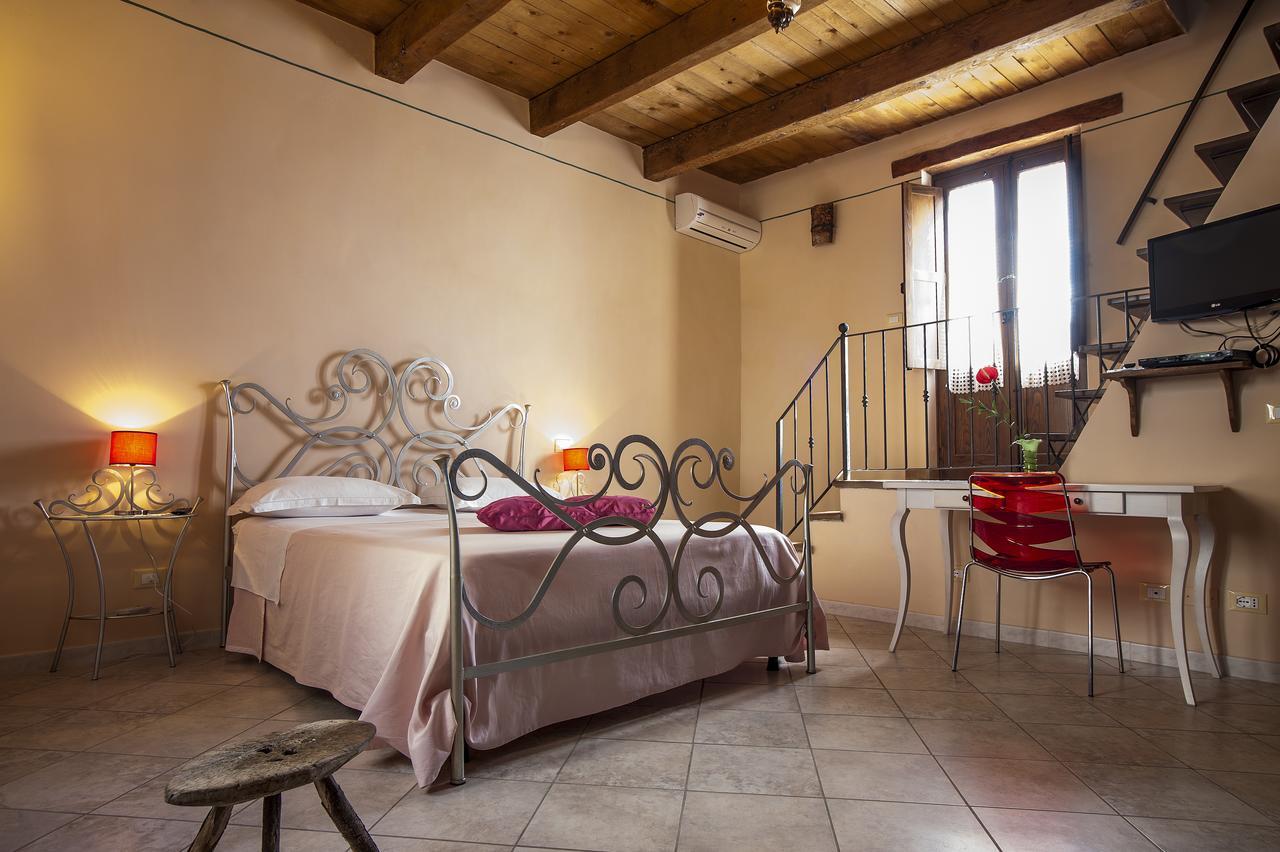 La Magara Bed & Breakfast Civita Exterior photo